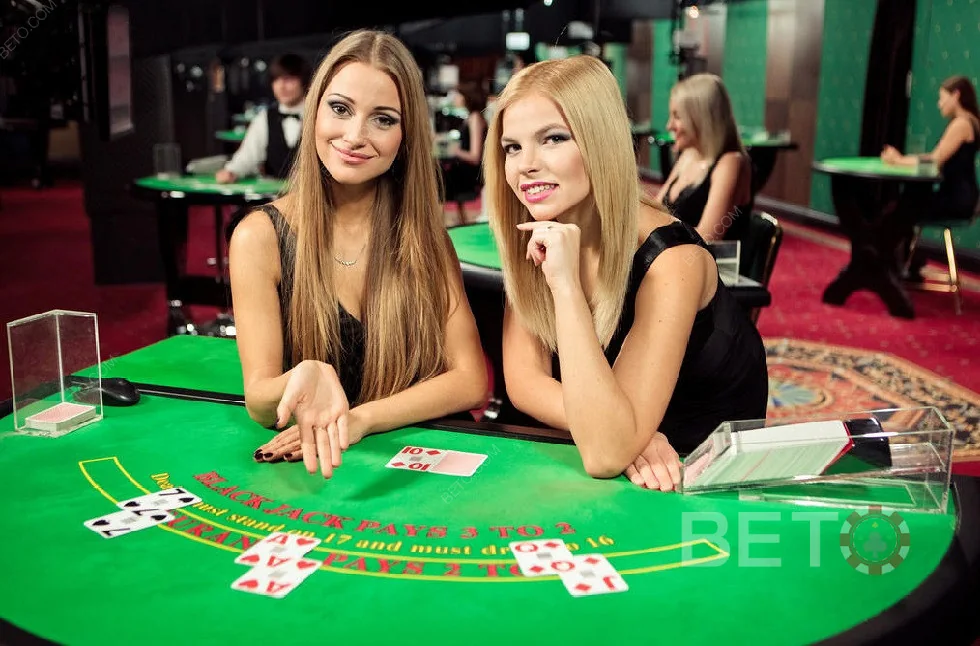 Tampilan meja casino live dan layar permainan